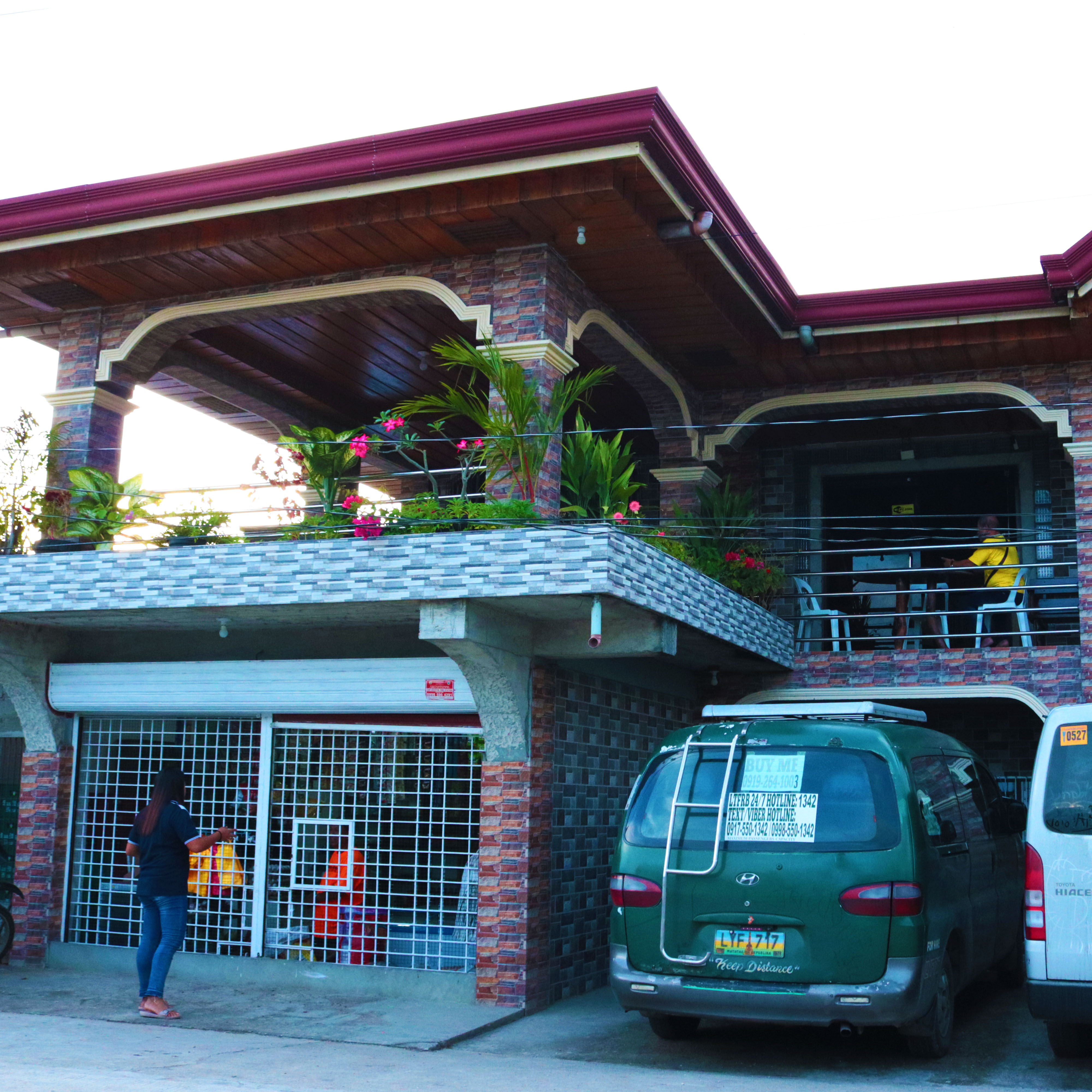 <b class="font-bara"><i class="bi bi-geo-fill h4"></i> J-FRANCESS HOMESTAY</b> <br/>Located at Brgy. Britania, San Agustin, Surigao del Sur.
Contact No: 09395930677
